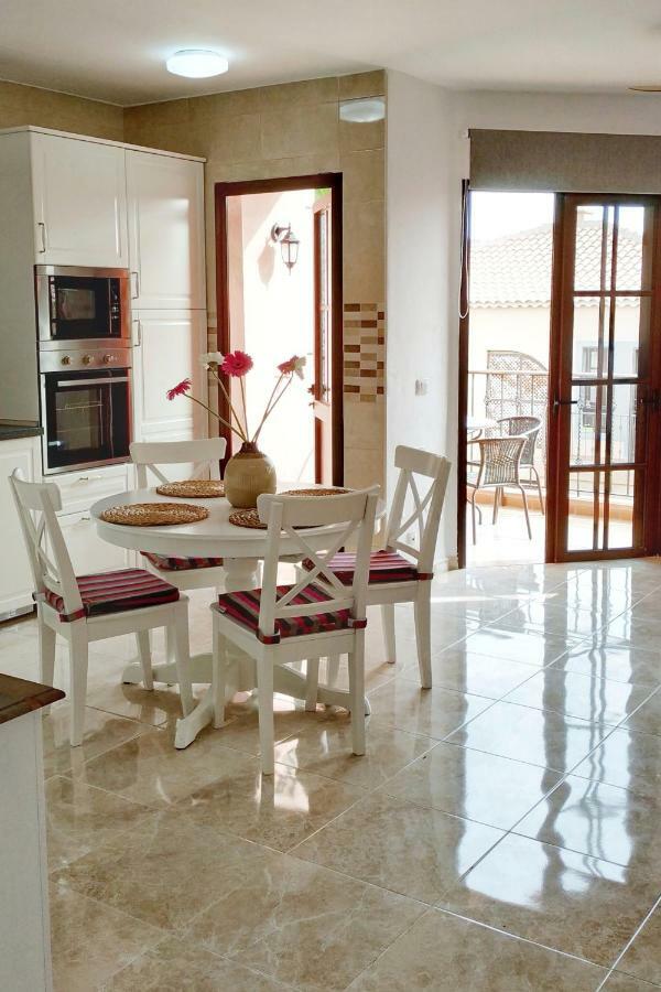 Yellow! Apartment Costa Del Silencio Exterior photo